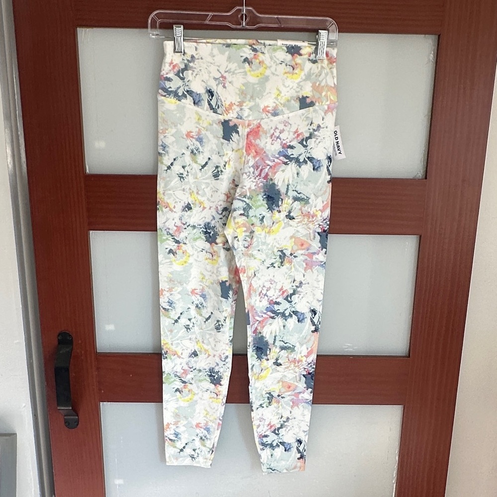 Old Navy Powerchill Multicolor Floral Leggings